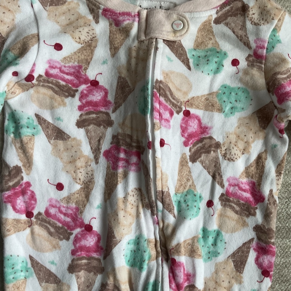 NWOT Burt’s bees Ice Cream Print pjs - Picture 2 of 3